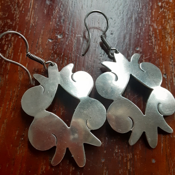 Vintage Taxco Sterling Silver Earrings - Picture 2 of 4